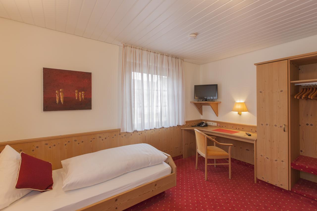 ונדלינגן אם נקאר Loewen Hotel & Restaurant מראה חיצוני תמונה