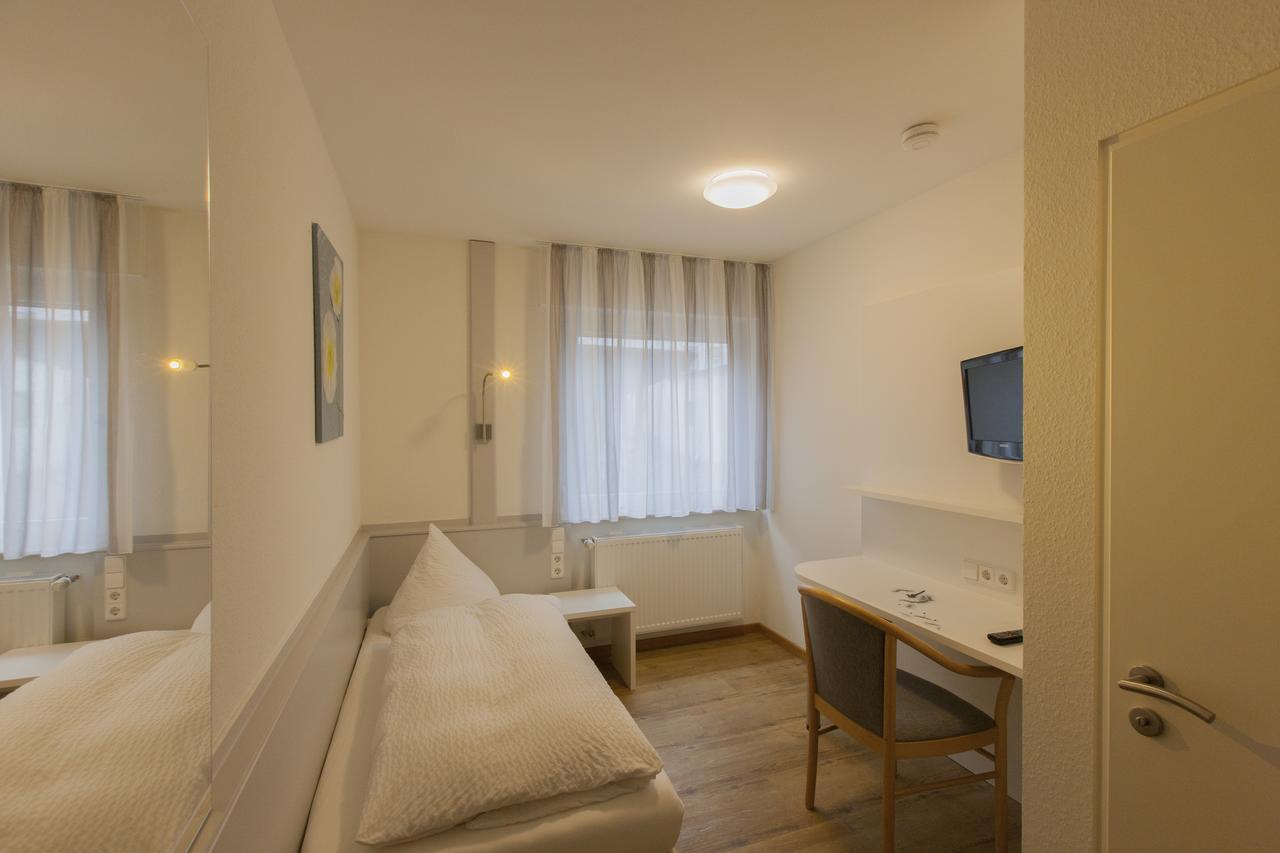 ונדלינגן אם נקאר Loewen Hotel & Restaurant מראה חיצוני תמונה