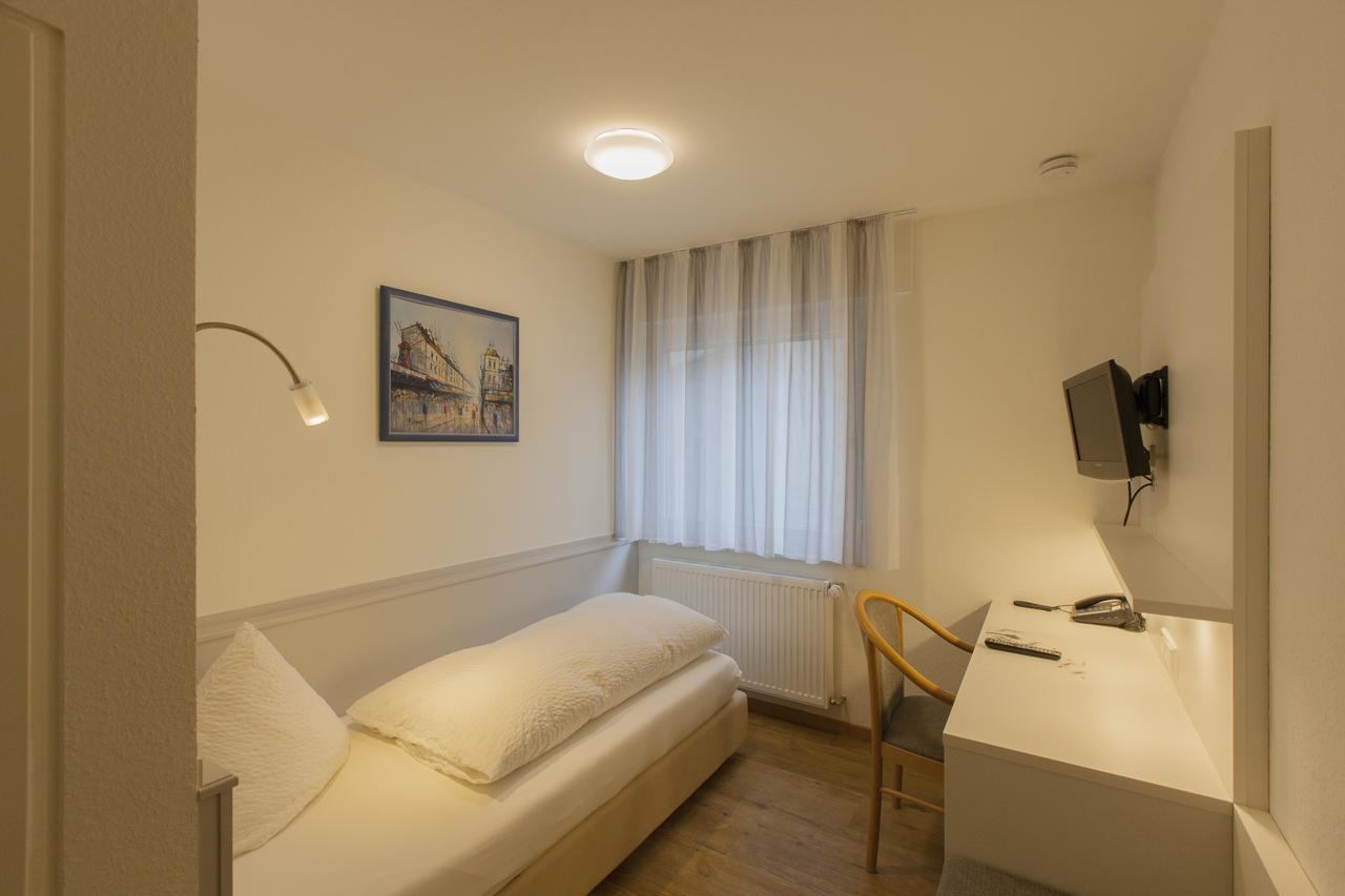 ונדלינגן אם נקאר Loewen Hotel & Restaurant מראה חיצוני תמונה